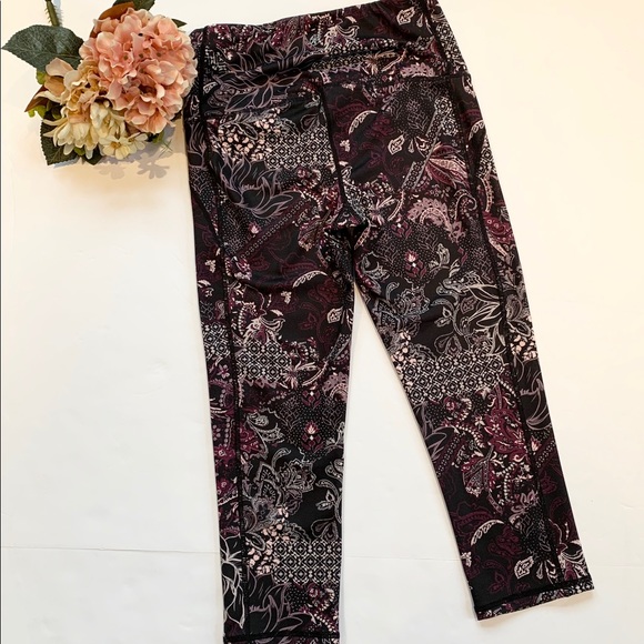 Gaiam Yoga Pants - Picture 4 of 5